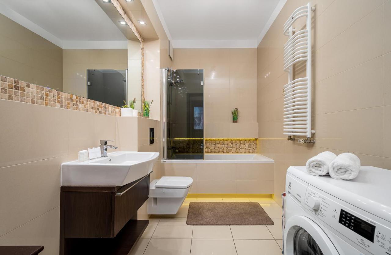 Апартаменти Apart D&K Free Parking Grojecka 194 Варшава Екстер'єр фото